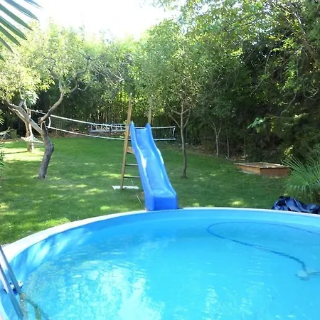 Diana, Zweieinhalbzimmer Apartman