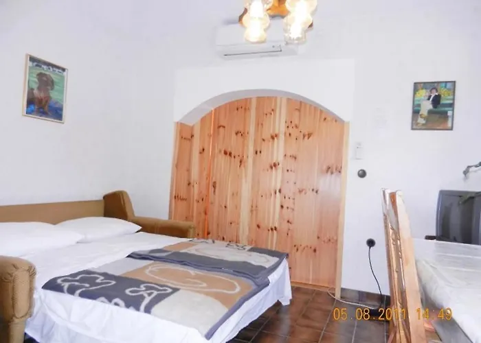 Diana, Zweieinhalbzimmer Apartamento