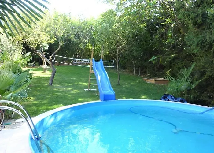 Diana, Zweieinhalbzimmer Apartment